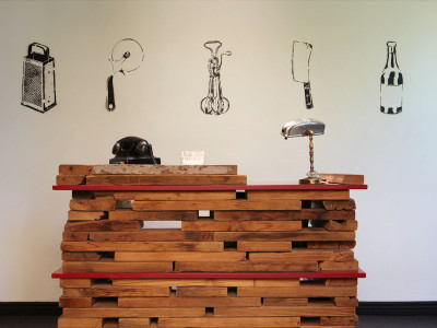 Host Stand
